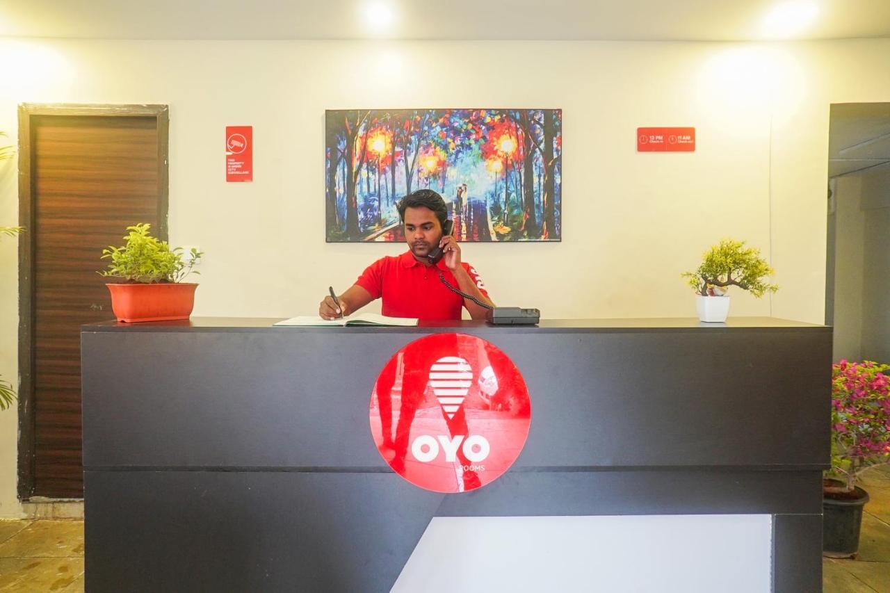 Hotel Oyo 13304 Divine Destination Pune Exterior foto